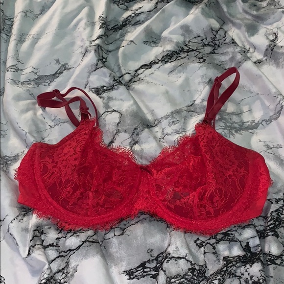 Victoria’s Secret unlined bra - Picture 1 of 3